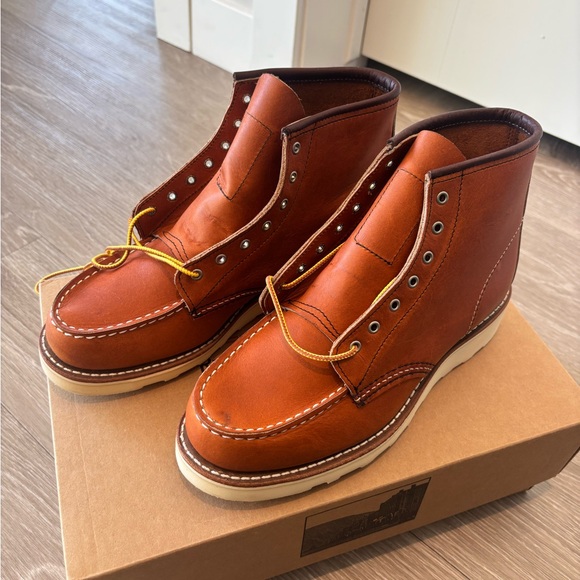 Red Wing 6” Classic Moc in Oro, women’s size 9, NEW IN BOX - Picture 6 of 6